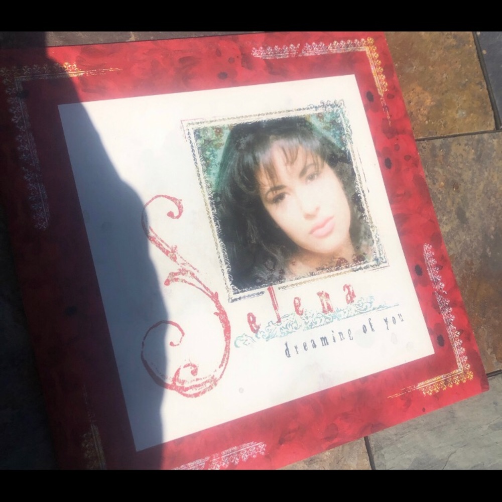 Selena vinyl records package